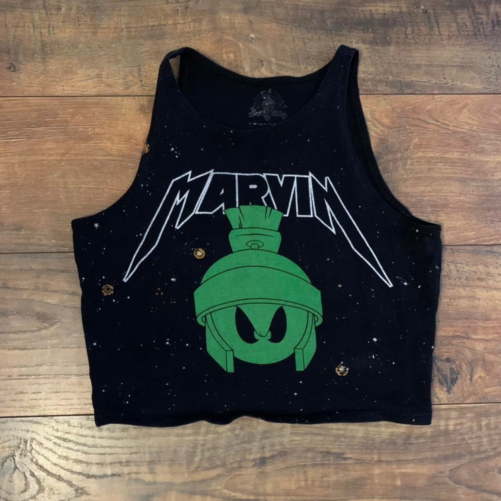 Marvin’s crop top🛸